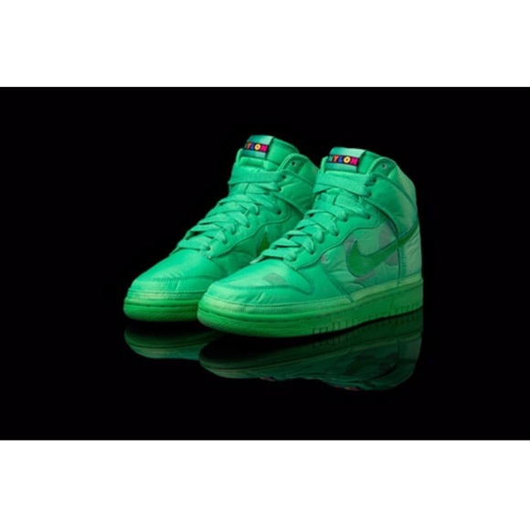 neon green x nike shoes